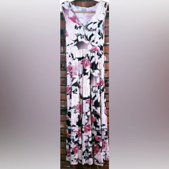 Garnet Hill tiered maxi dress, size XS. This dress is in very good condition. - Picture 1 of 4